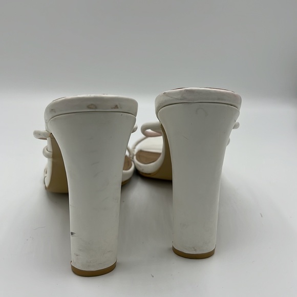 White square toe heels - Picture 5 of 5